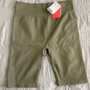 H&M bike shorts